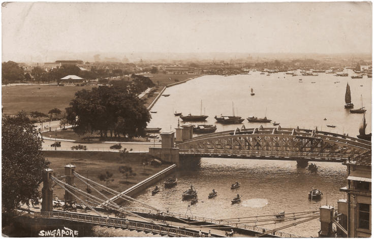The photo side of a 1920s postcard depicting the Anderson Bridge over the Singapore River